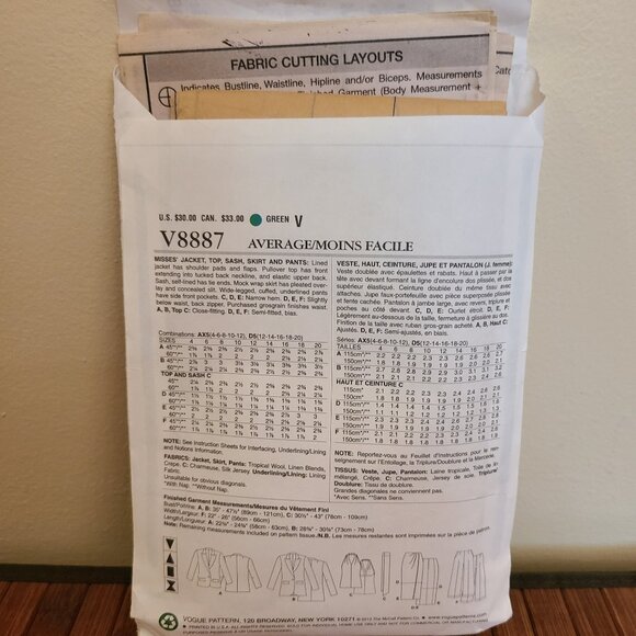 Vintage Vogue Patterns - Picture 6 of 7